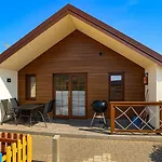 Osrodek Wczasowy Amelia 3* Jarosławiec
