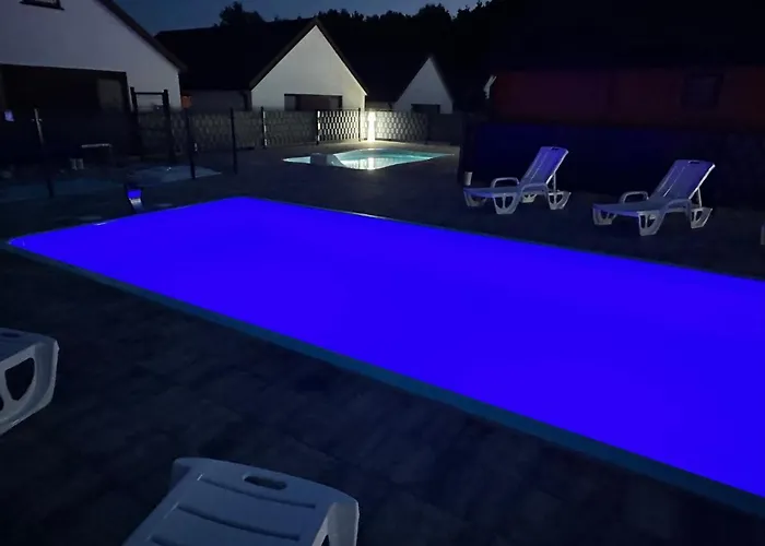 Osrodek Wczasowy Amelia 3*